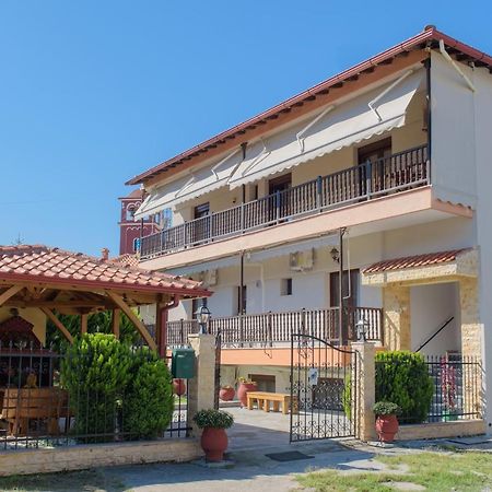 Villa Ourania Ierissós Buitenkant foto